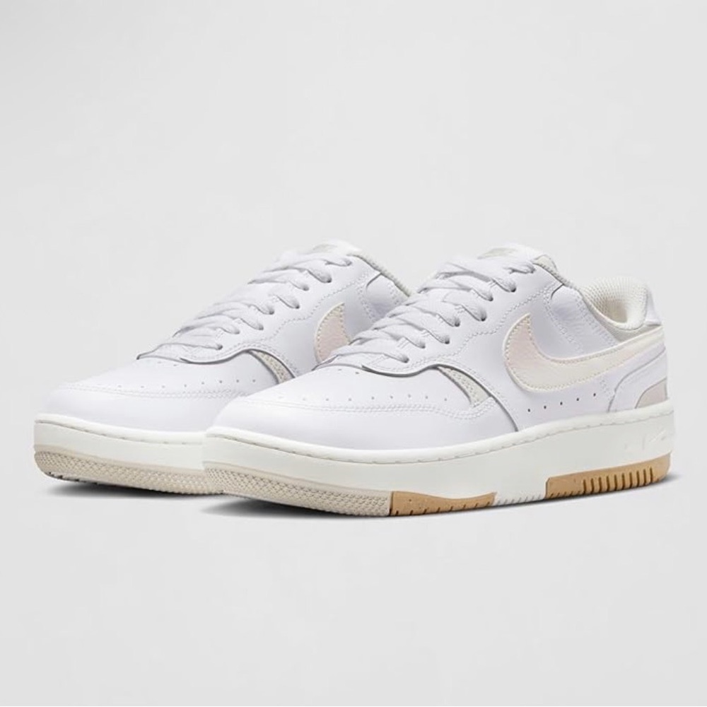 🆕 Nike Gamma Force White Phantom Light Bone Sneakers Women’s 9 / Men’s 7.5 New